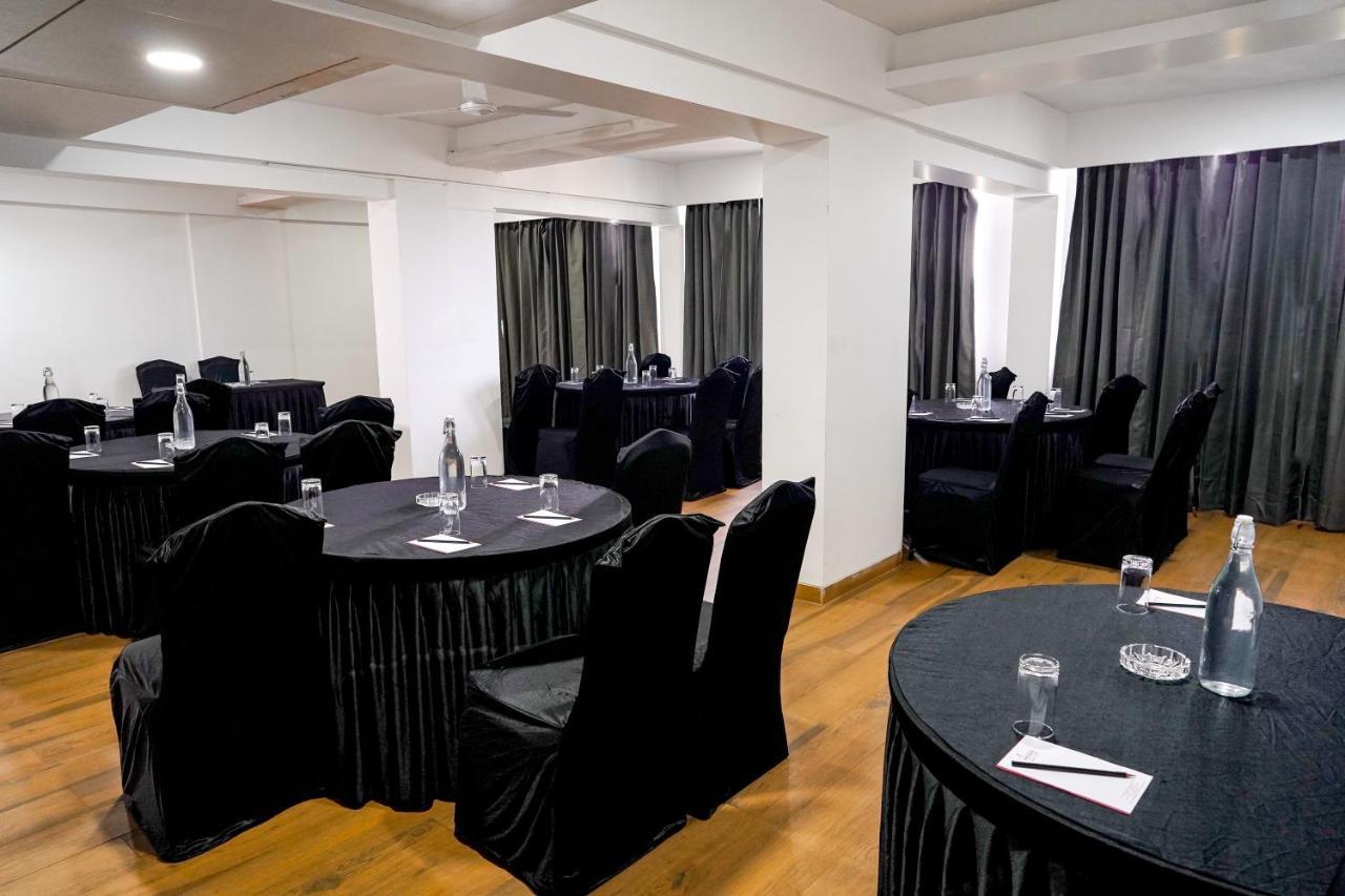 Tgi Ameya Grand Hotel Panaji Exterior photo